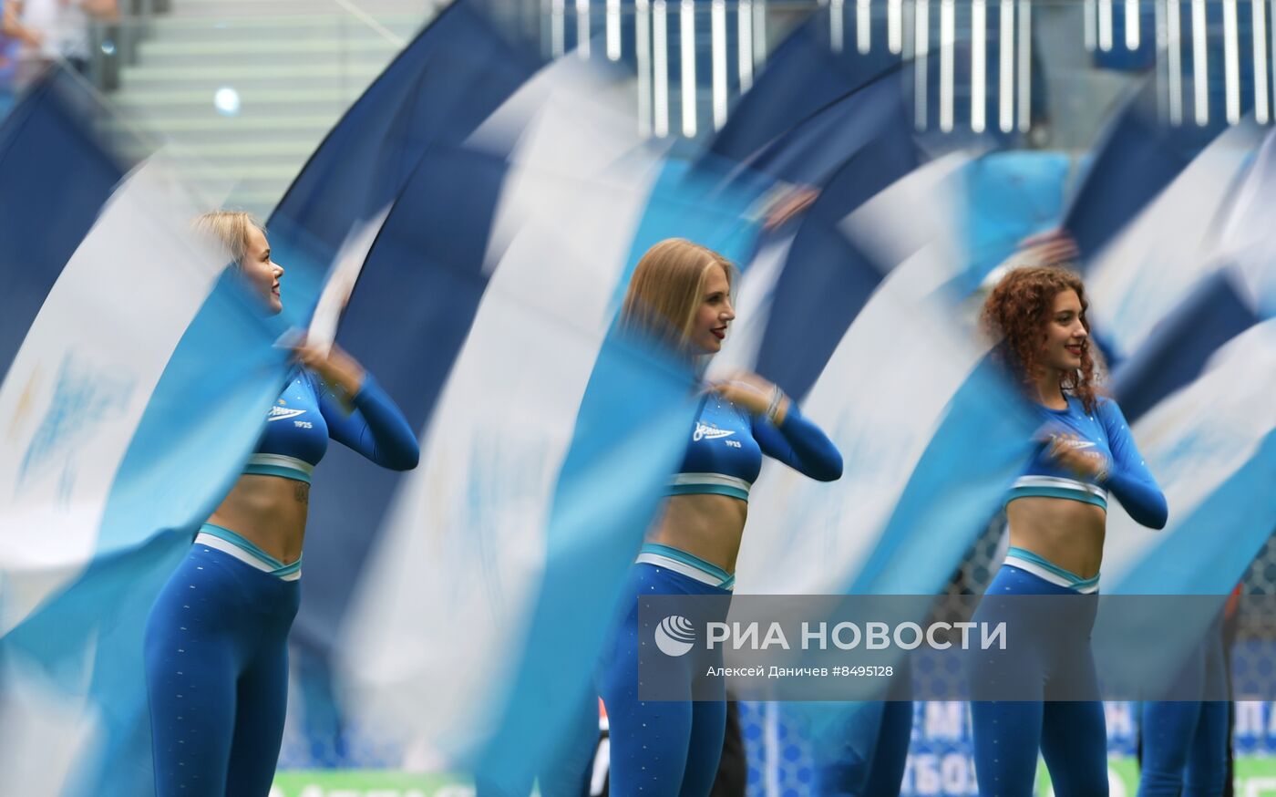 Футбол. РПЛ. Матч "Зенит" - "Факел"