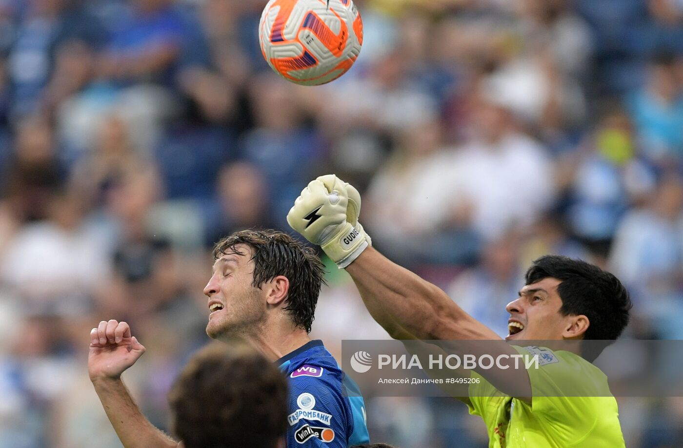 Футбол. РПЛ. Матч "Зенит" - "Факел"