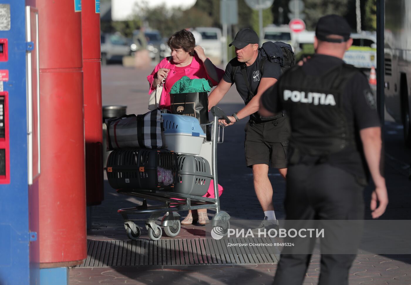 Вылет высланных российских дипломатов из Кишинева 