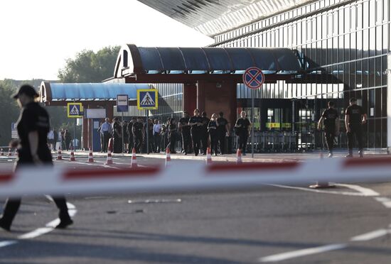 Вылет высланных российских дипломатов из Кишинева 