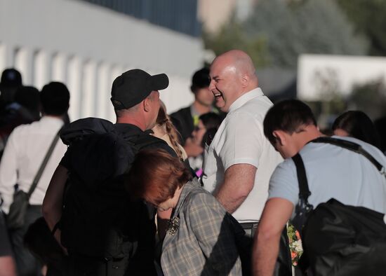 Вылет высланных российских дипломатов из Кишинева 