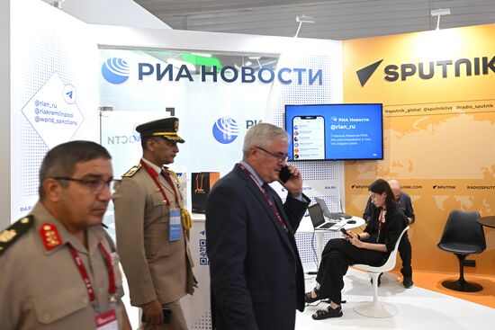 Форум "АРМИЯ-2023". Стенды РИА Новости и радио Sputnik 