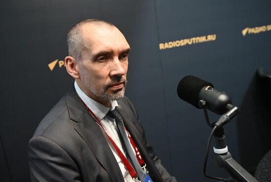 Форум "АРМИЯ-2023". Стенды РИА Новости и радио Sputnik 