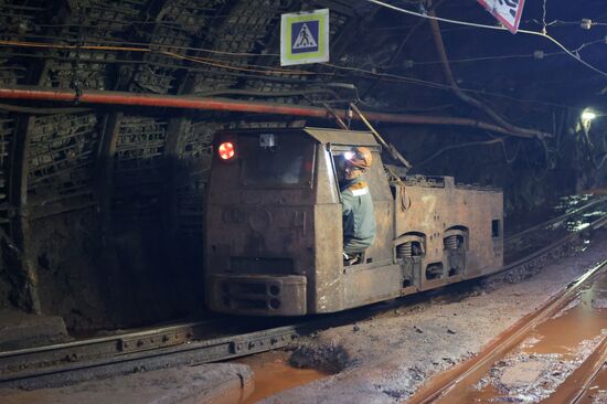 Работа на шахте Яковлевского ГОКа