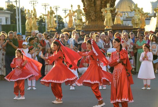 Фестиваль "Хороводы России - Хоровод Дружбы культур СНГ"