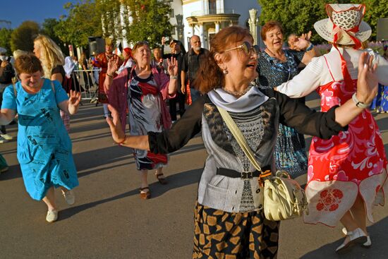 Фестиваль "Хороводы России - Хоровод Дружбы культур СНГ"