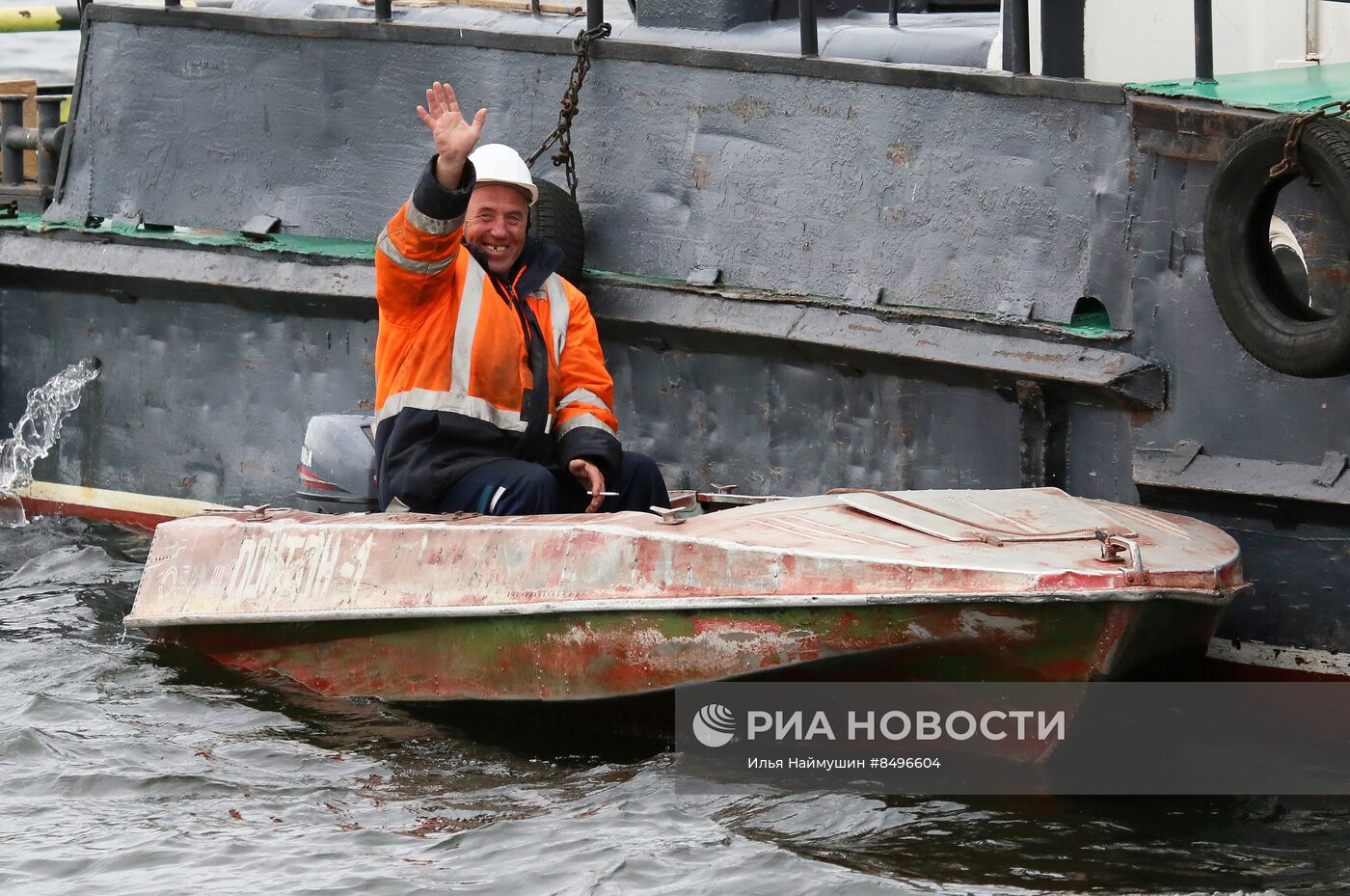 Сплав леса по реке Ангаре