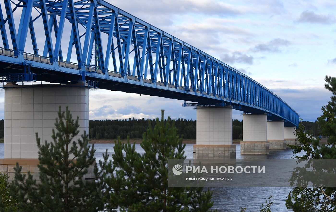 Строительство моста через Енисей в Красноярском крае