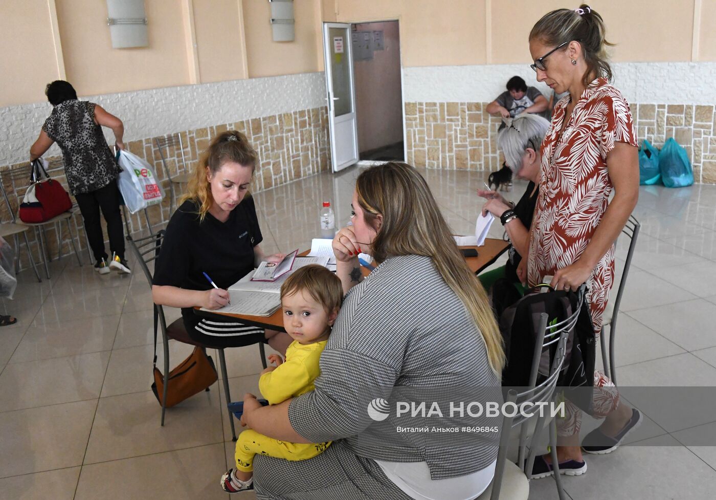 Сбор гуманитарной помощи пострадавшим от наводнения в Уссурийске