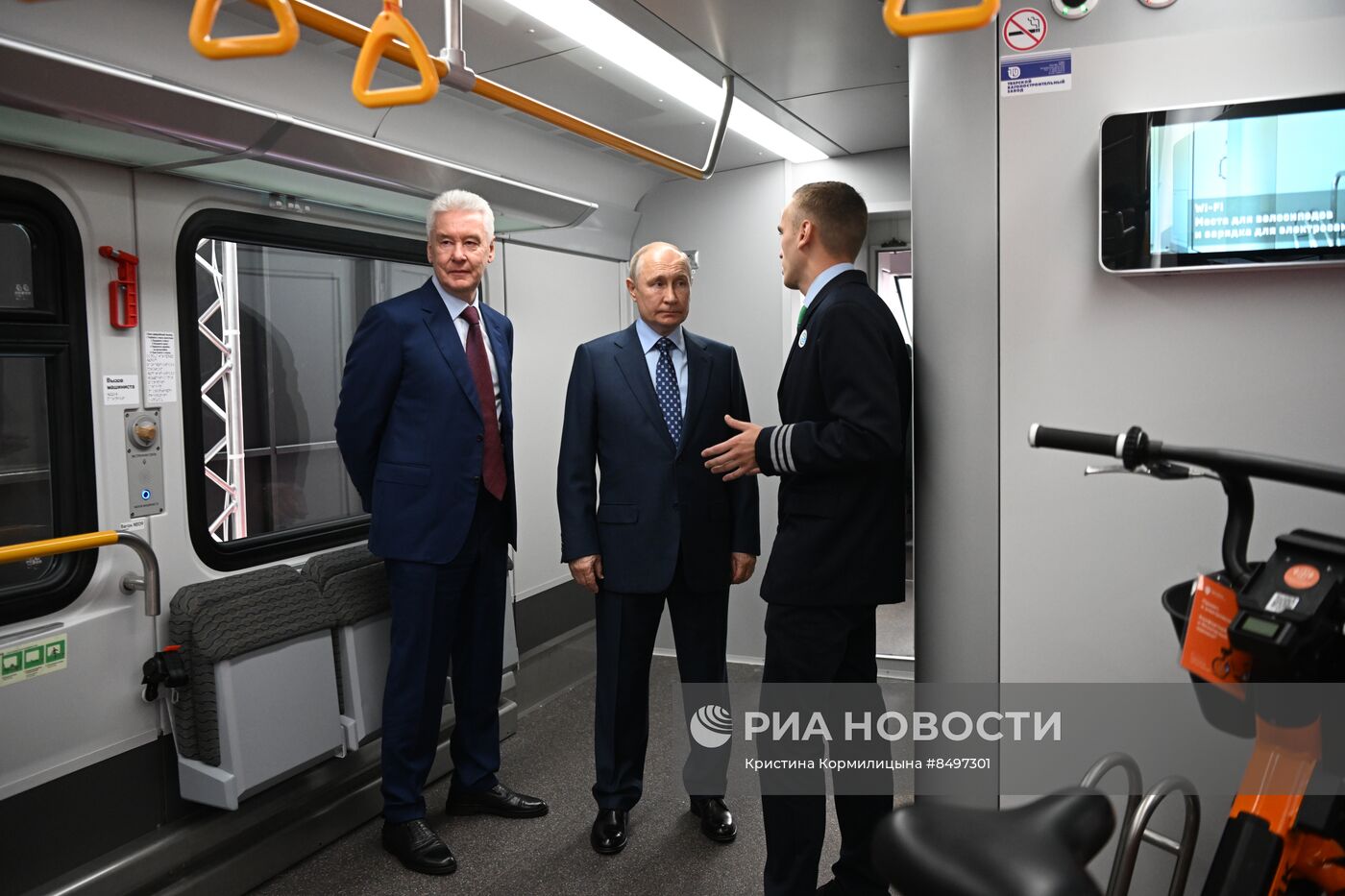 Президент РФ В. Путин принял участие в церемонии запуска пассажирского движения по МЦД-3