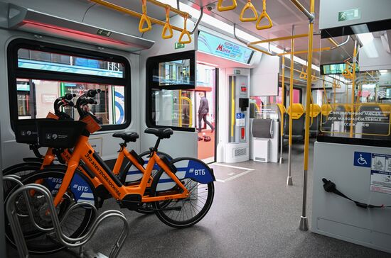 Президент РФ В. Путин принял участие в церемонии запуска пассажирского движения по МЦД-3 