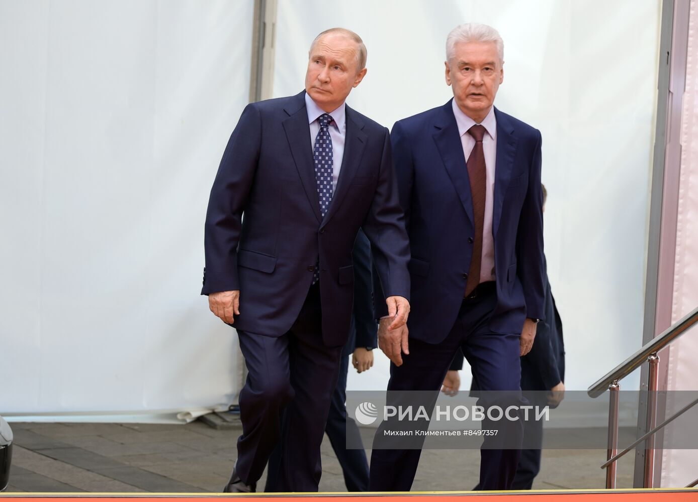 Президент РФ В. Путин принял участие в церемонии запуска пассажирского движения по МЦД-3