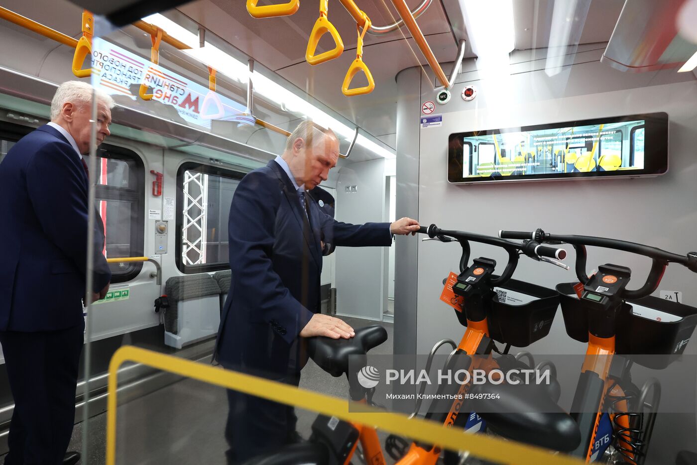 Президент РФ В. Путин принял участие в церемонии запуска пассажирского движения по МЦД-3