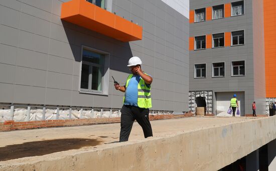 Строительство перинатального центра в Донецке