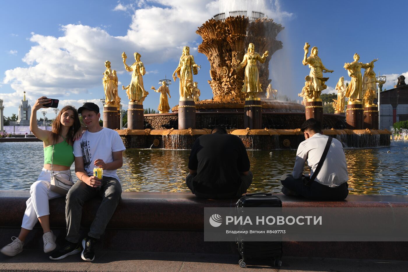Парк ВДНХ в Москве