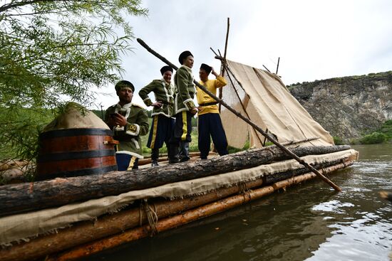 Исторический сплав отряда Бекетова в честь 370-летия  Забайкалья
