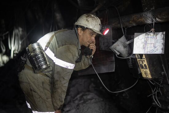 Самая северная в мире действующая угольная шахта на Шпицбергене