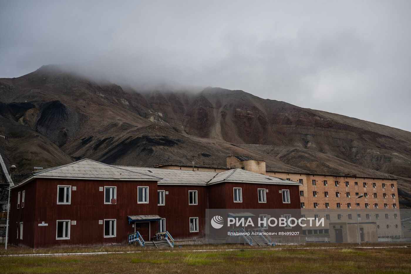 Город Пирамида на архипелаге Шпицберген