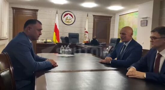 Алану Гаглоеву представили нового руководителя представительства Россотрудничества в Южной Осетии