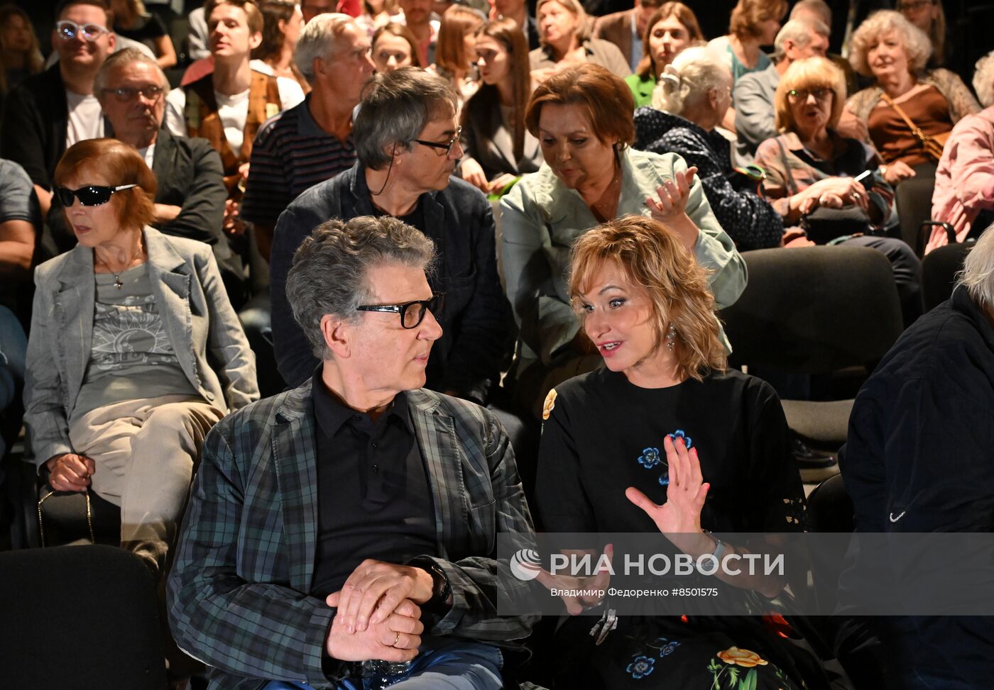 Сбор труппы театра Маяковского