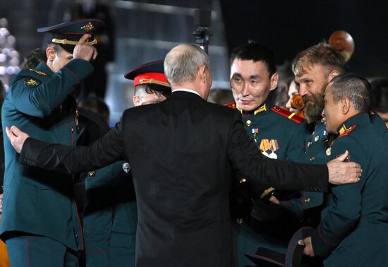 Президент РФ В. Путин принял участие в праздновании 80-летия победы в Курской битве