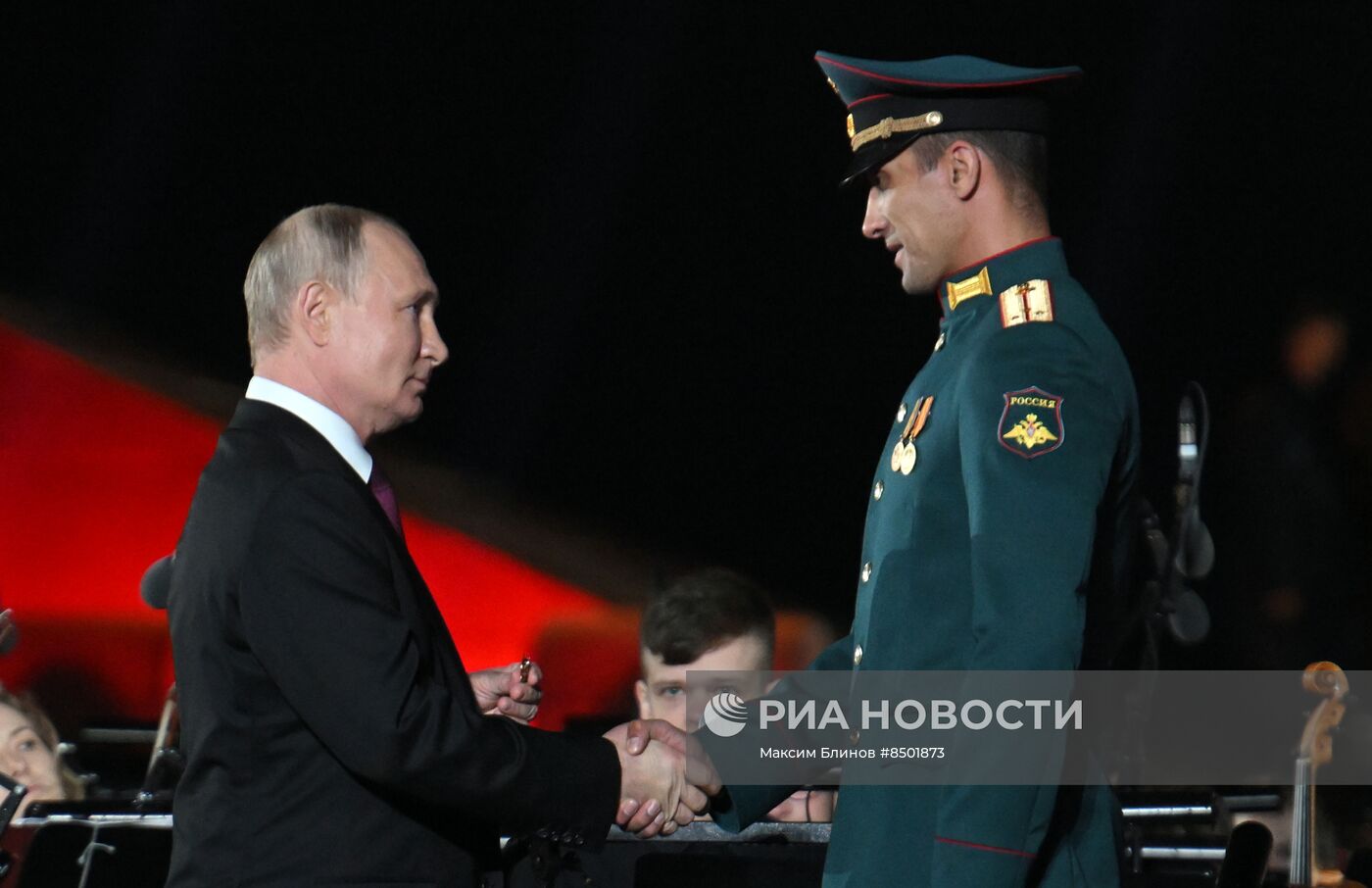 Президент РФ В. Путин принял участие в праздновании 80-летия победы в Курской битве
