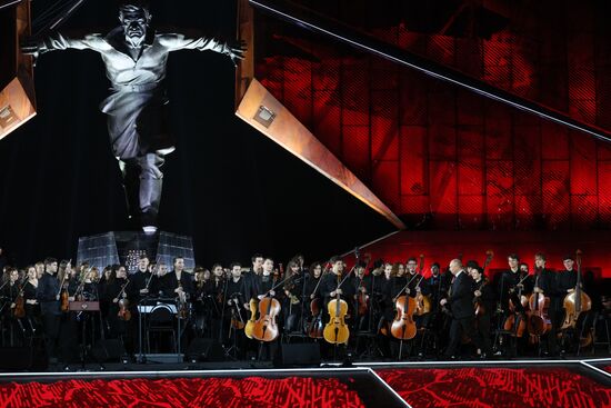 Президент РФ В. Путин принял участие в праздновании 80-летия победы в Курской битве