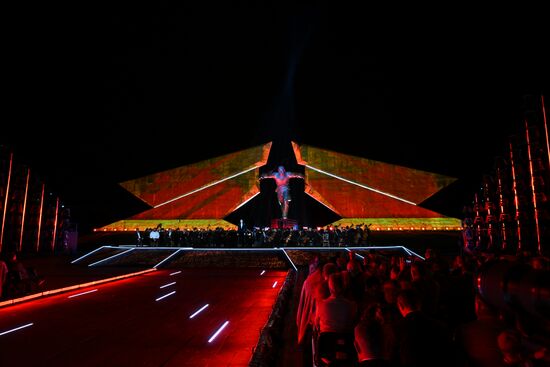 Президент РФ В. Путин принял участие в праздновании 80-летия победы в Курской битве