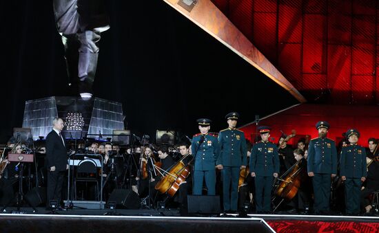 Президент РФ В. Путин принял участие в праздновании 80-летия победы в Курской битве