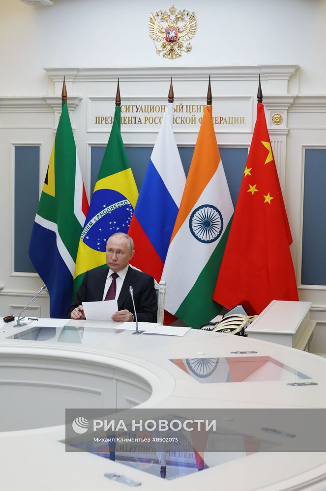 Президент РФ В. Путин принял участие в работе саммита БРИКС