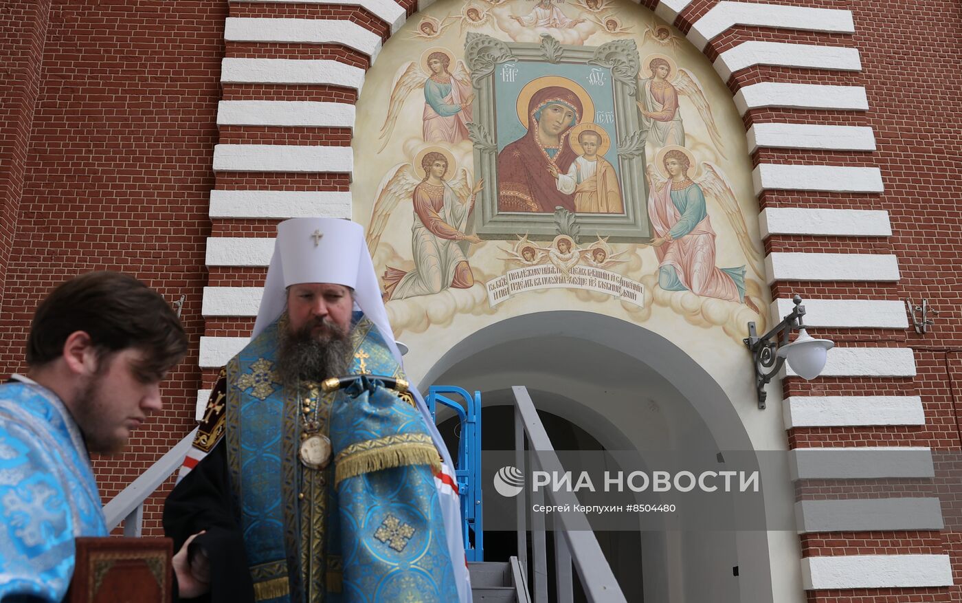 Реставрация икон на башнях Московского Кремля