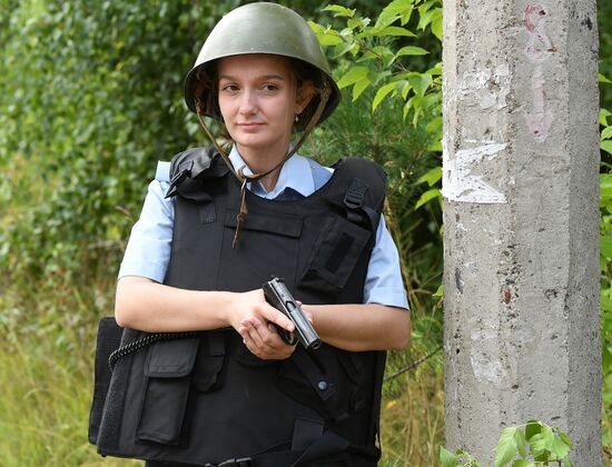 Сотрудница полиции