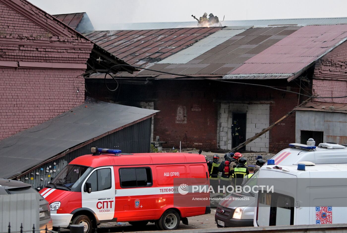 Пожар в районе трех вокзалов в Москве