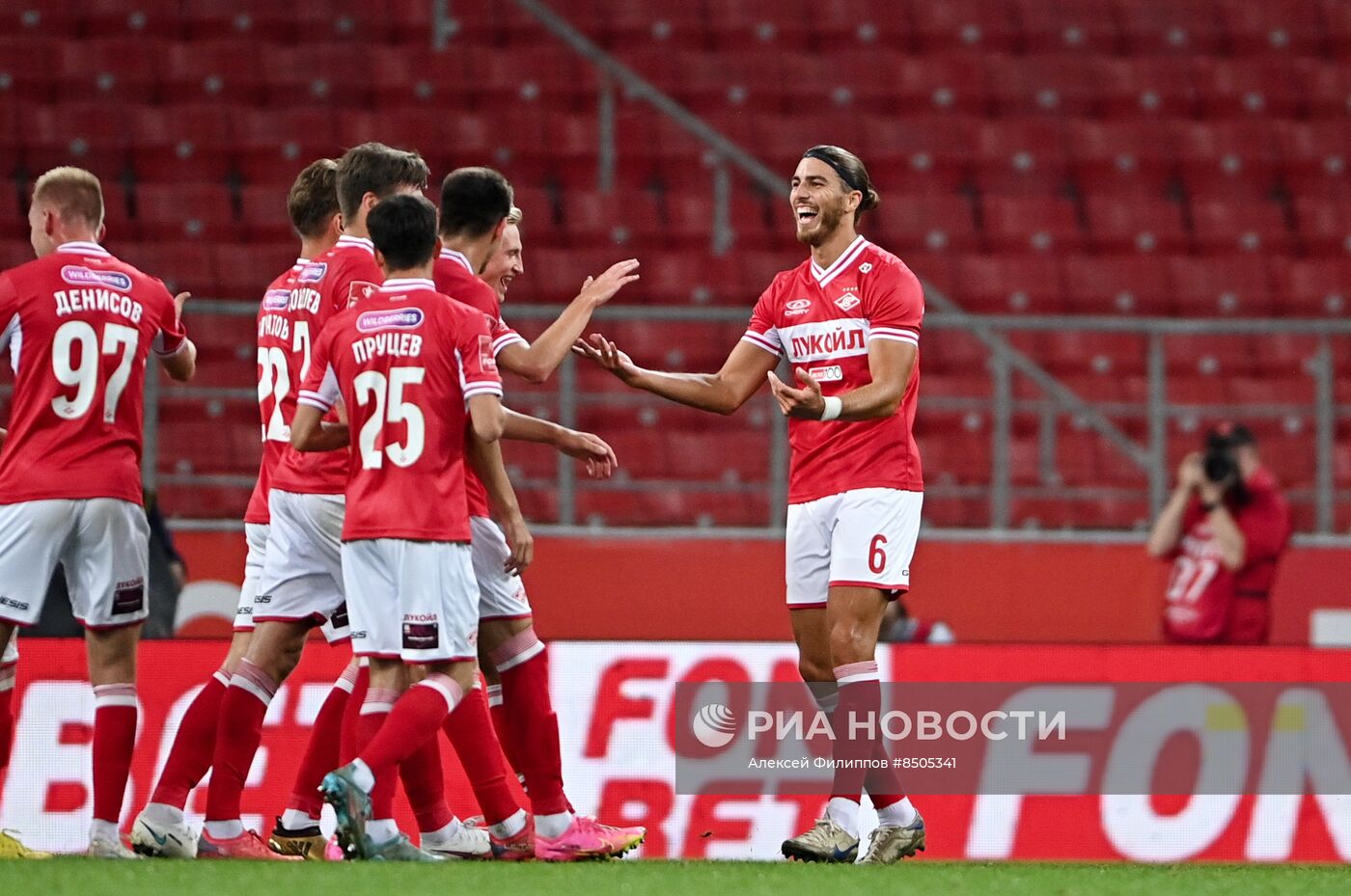 Футбол. Кубок России. Матч "Спартак" - "Динамо"