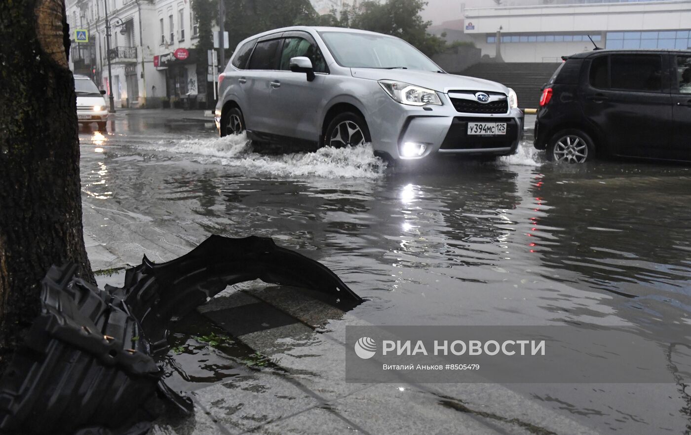 Владивосток накрыл очередной циклон