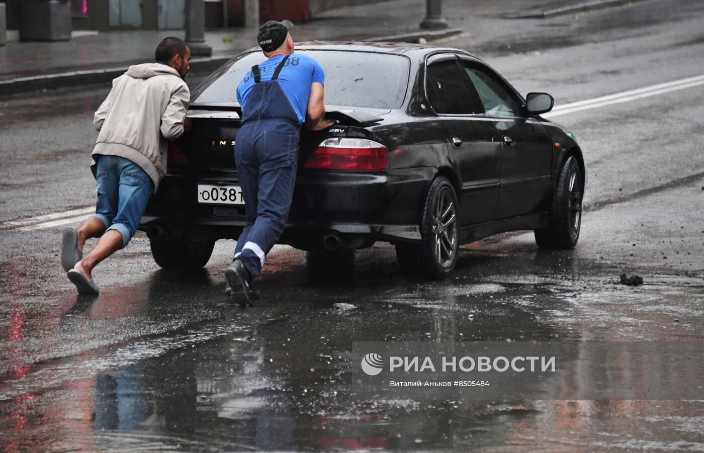 Владивосток накрыл очередной циклон