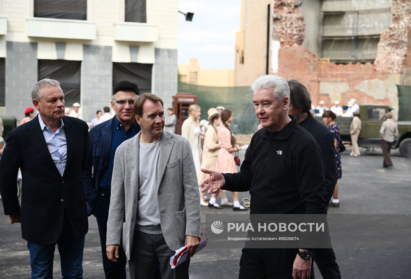 Мэр Москвы С. Собянин посетил площадку "Москино" в Новой Москве 