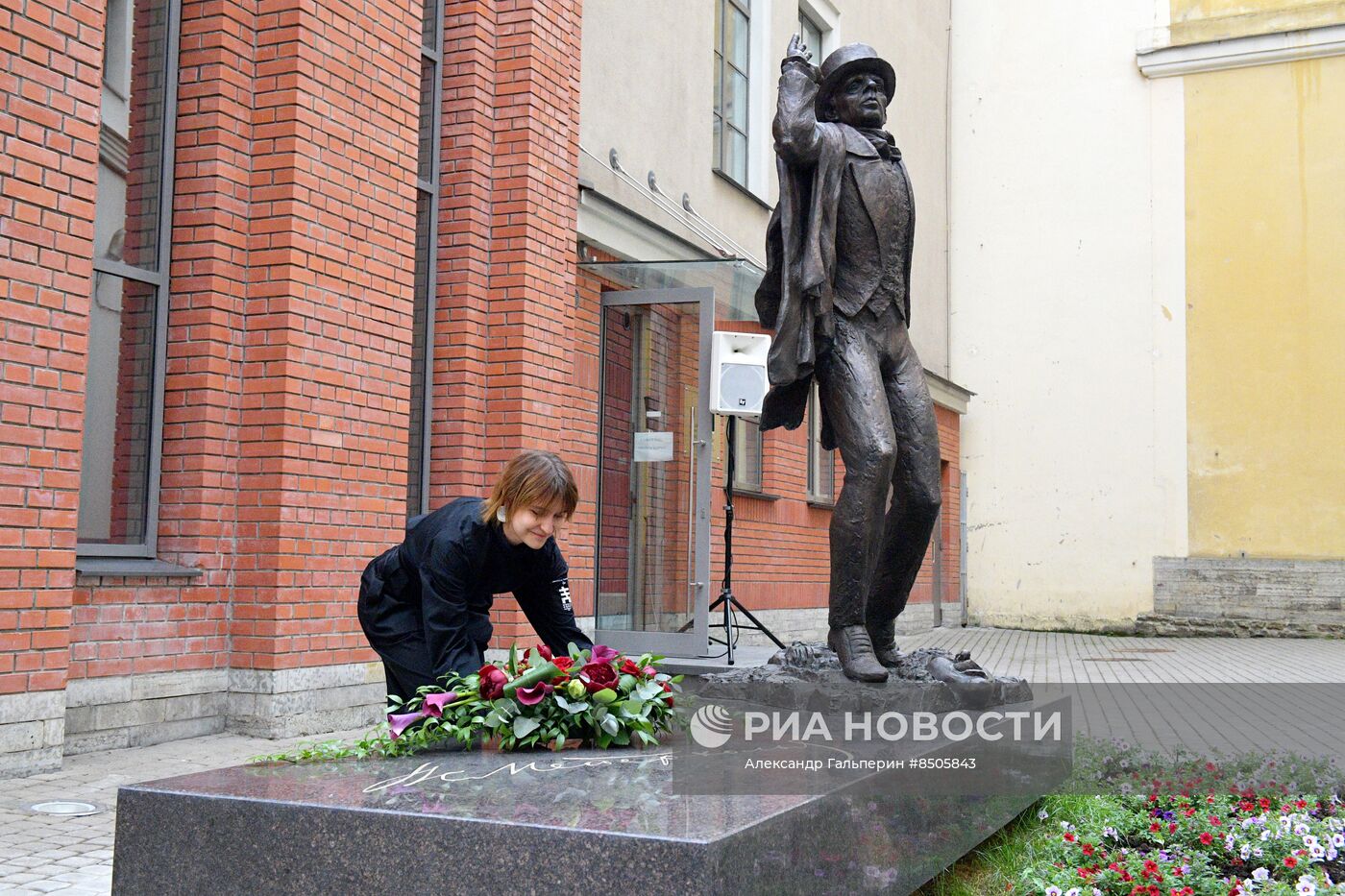 Мероприятия по случаю открытия 268-го сезона в Александринском театре в Петербурге