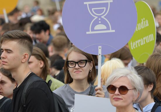 Торжественное посвящение в студенты СПБГУ в Петербурге