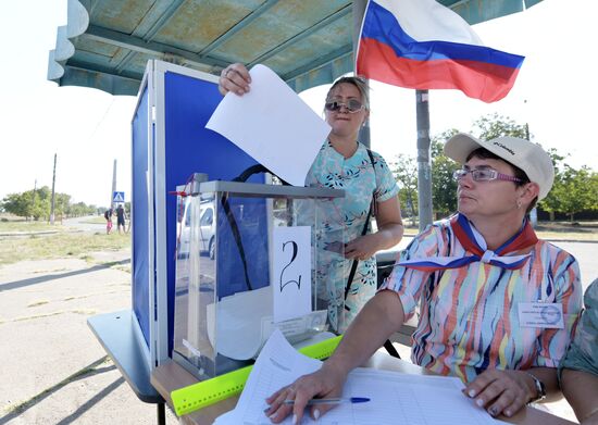 Досрочное голосование на выборах в ДНР 