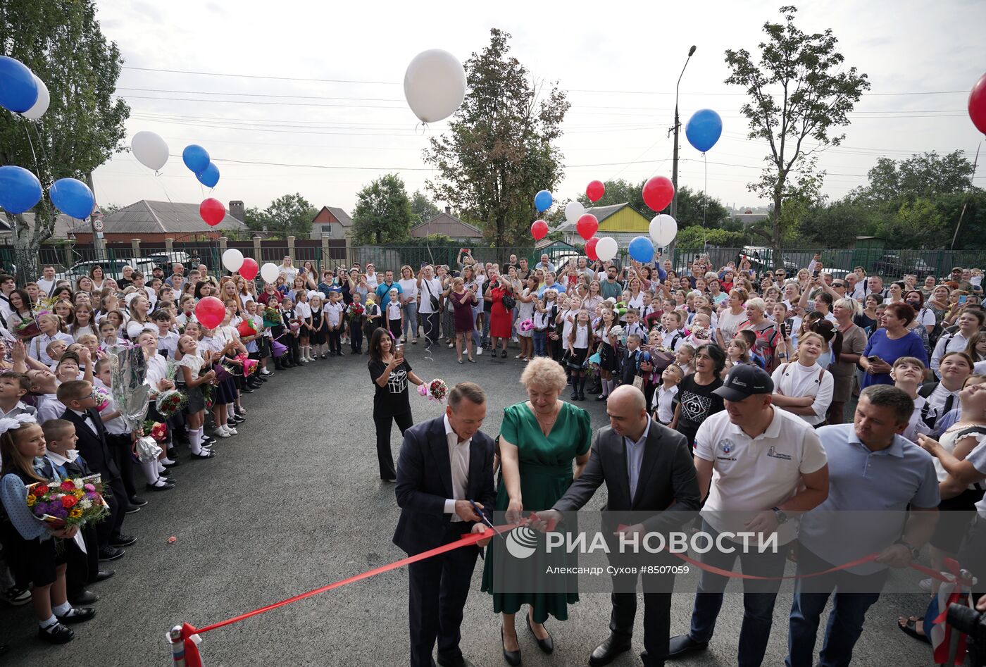 Начало нового учебного года в школах России