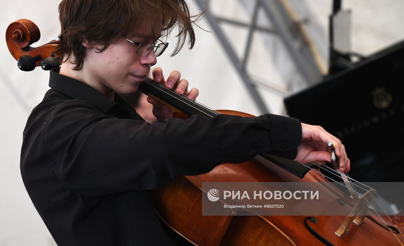 Начало нового учебного года в школах России