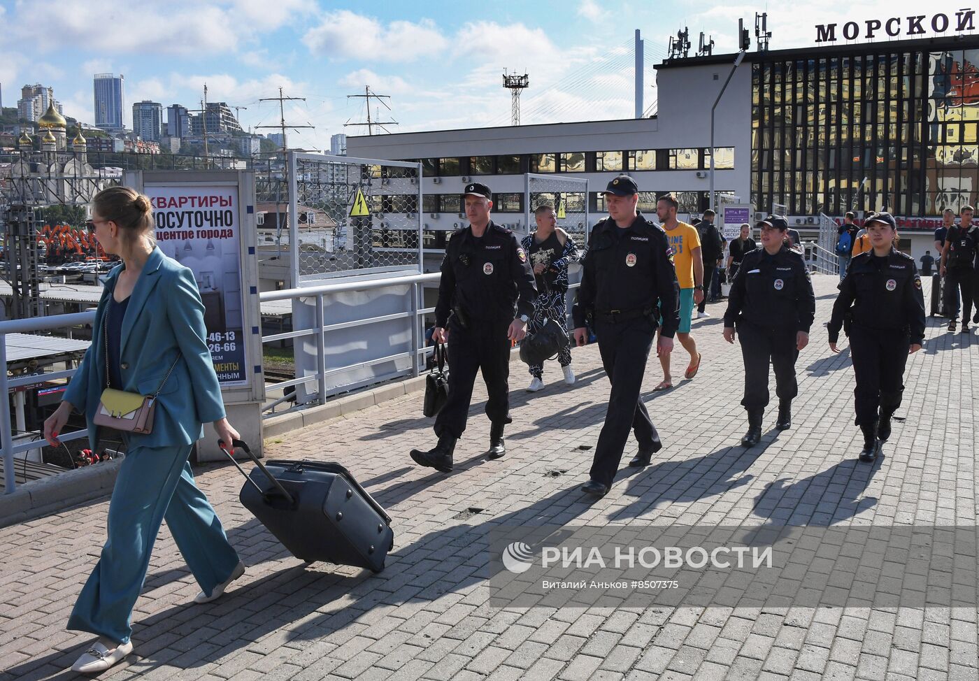 Работа патрульно-постовой службы полиции во Владивостоке