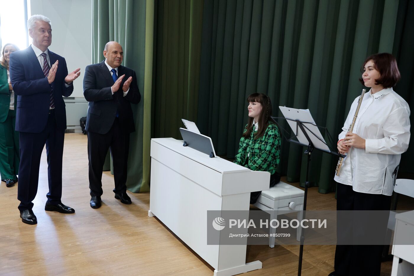 Премьер-министр РФ М. Мишустин посетил московскую общеобразовательную школу