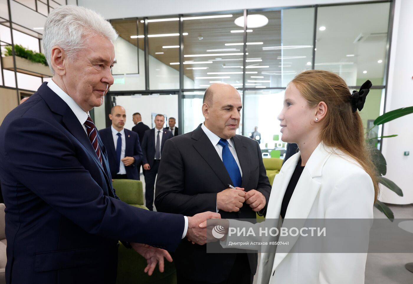 Премьер-министр РФ М. Мишустин посетил московскую общеобразовательную школу