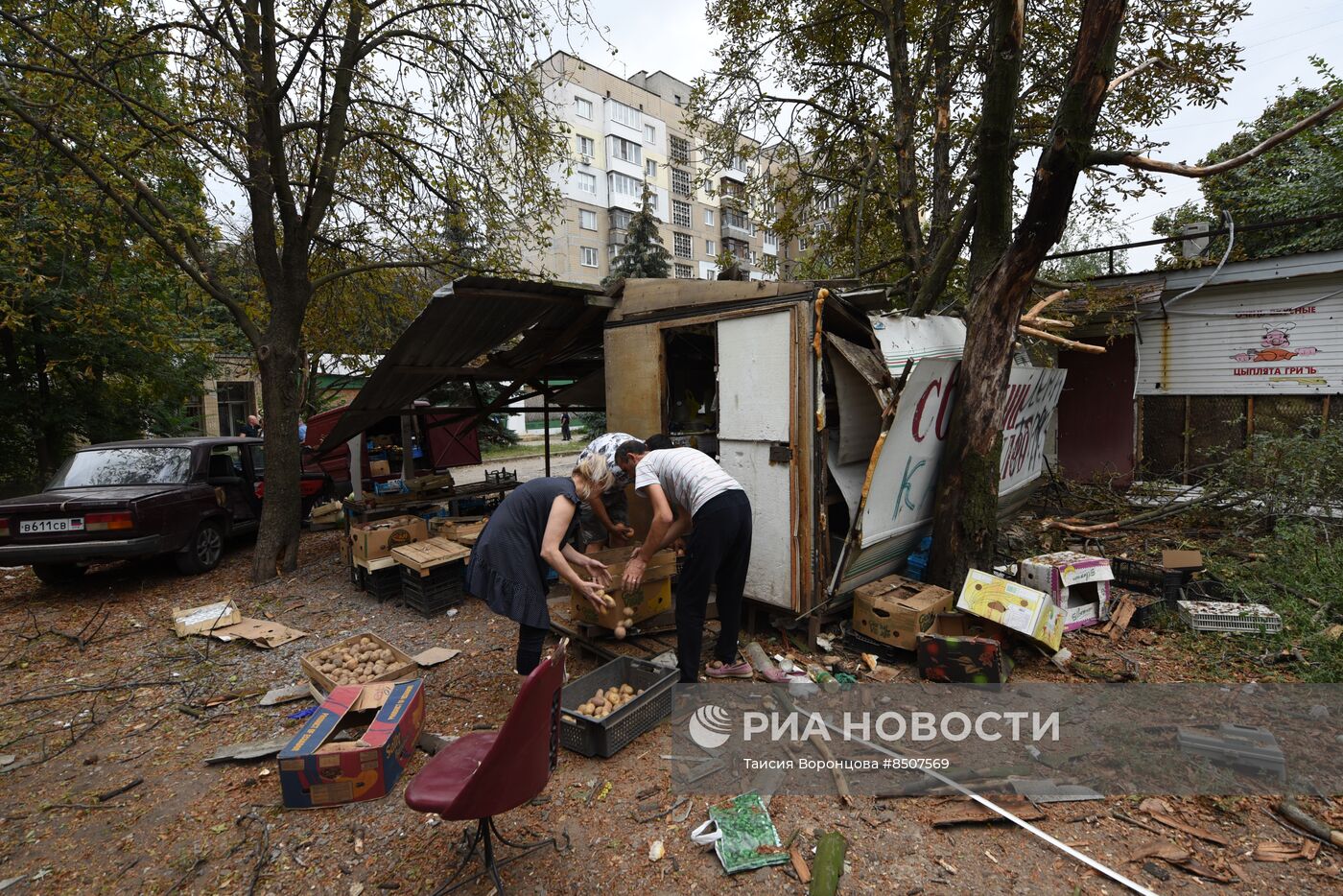 Последствия обстрела Киевского района Донецка