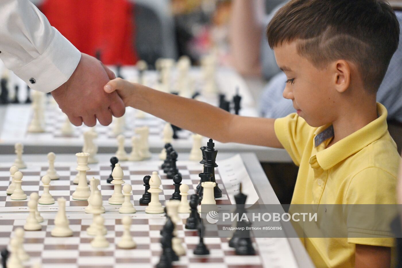 Сеанс одновременной игры в шахматы в центре 