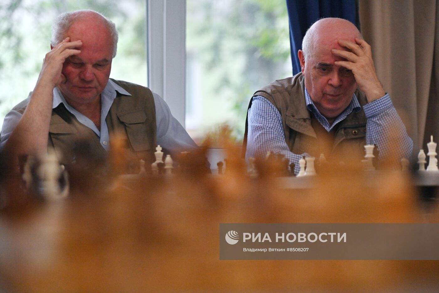 Сеанс одновременной игры в шахматы в центре "Московское долголетие"