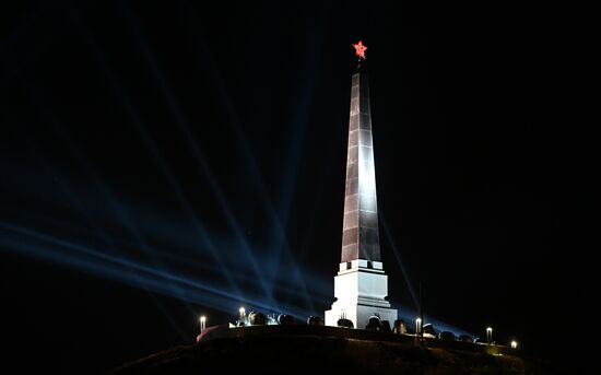 Открытие мемориала защитникам Донбасса после реставрации в Луганске