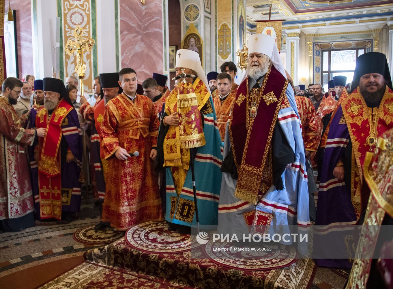 В Симферополь доставили мощи Георгия Победоносца